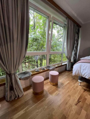 Central Botanic Apartment